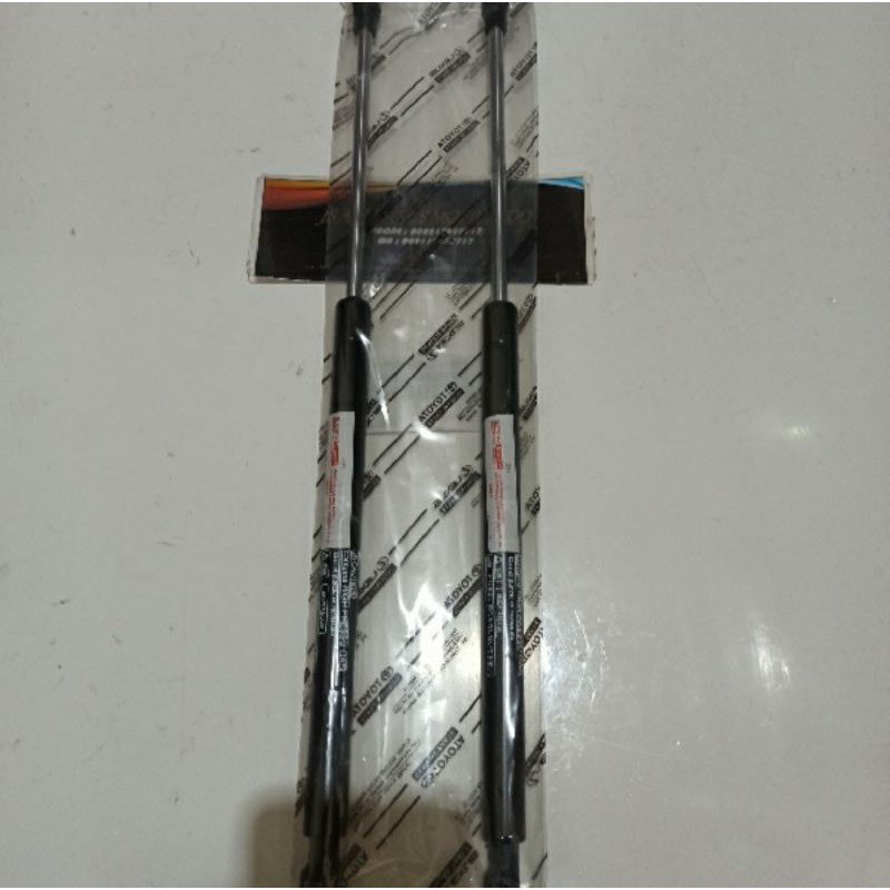 Shock Bagasi Toyota New Yaris 2006-2012 Original