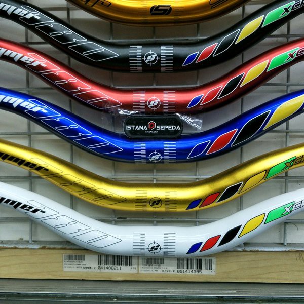 Handlebar Strummer 780 XCR