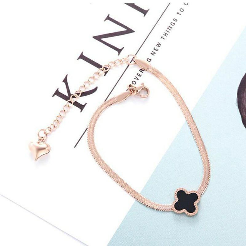 Fourfashion Gelang Wanita Titanium Gepeng Empat Daun Semangi Anti Karat Dan Luntur