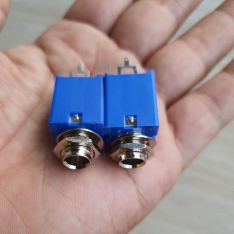 SOCKET MIC SOKET AKAI MONO / STEREO BIRU TEMBAGA