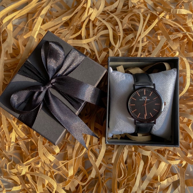 [IDYAN] JAM BLCDW KADO JAM / JAM HAMPERS / BIKIN KADO SUKA SUKA / HAMPERS / KADO WEDDING / KADO CEWEK / KADO PACAR