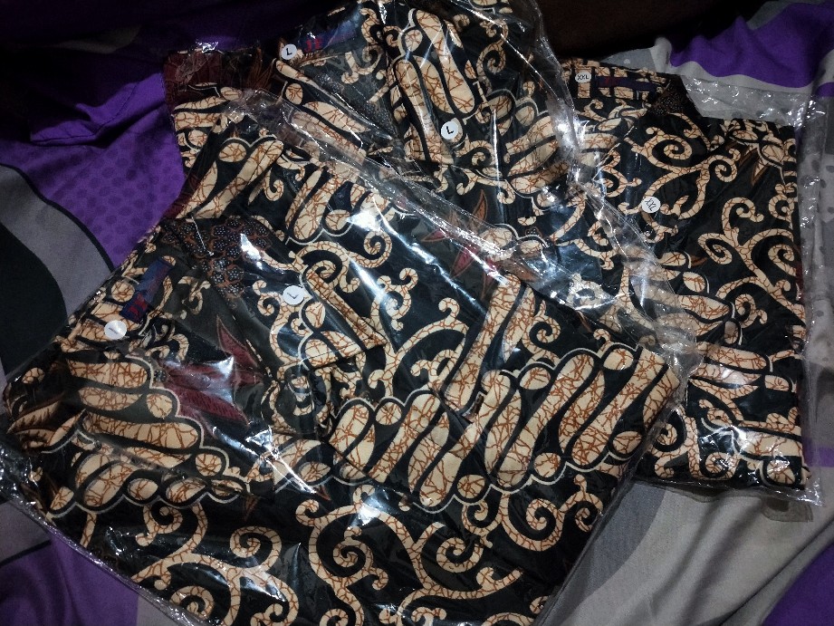 Couple Batik / Sarimbit Batik / Batik Kebaya / Seragam Keluarga / Couple Batik Kenanga Hitam