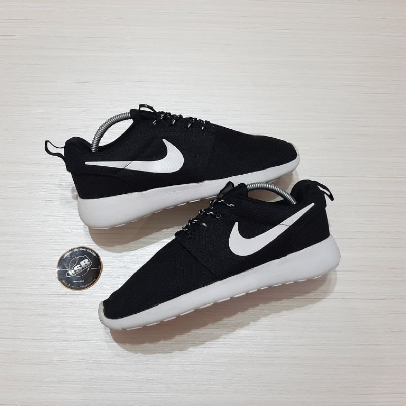 SEPATU NIKE ROSHE RUN ORIGINAL SIZE 