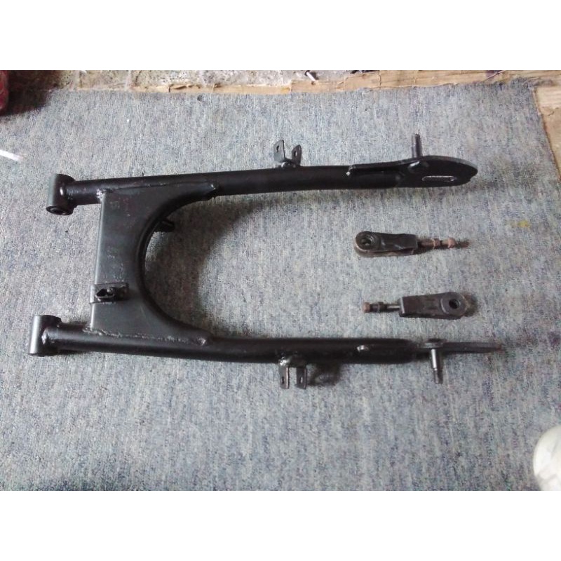 Swing Arm Suzuki TRS TRZ GP100 GP125 Lengan Ayun Original Copotan
