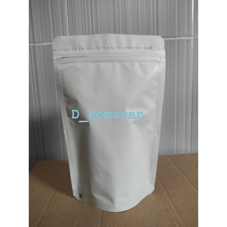 Kemasan standing pouch super putih doff 500 gram
