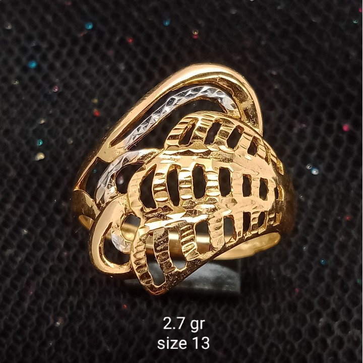 Cincin Emas 17 K - 2.7 gr Kadar 750 - 2001