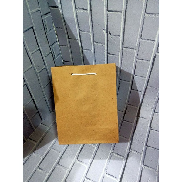 

Paper bag scraff coklat /batik ukuran 15×20 cm