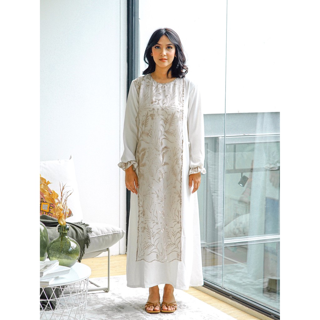 [LIMITED] CLARINI - Nawal Dress - White