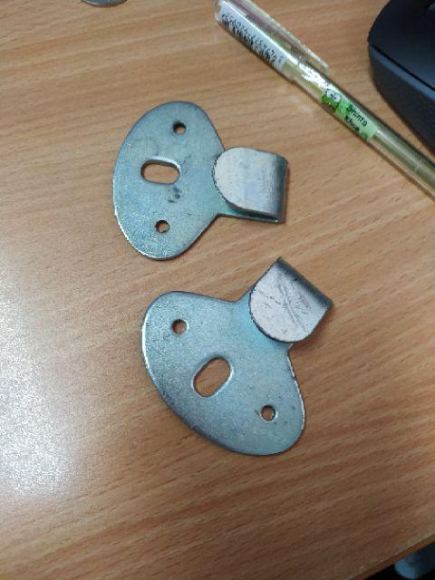 Gantungan Apar. Bracket Apar.  Hanger Apar Ke Dinding