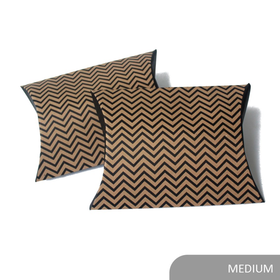 

kardus pillow box dus kemasan wedding souvenir medium size motif zig zag monochrome ukuran 23.5x18.5x5cm