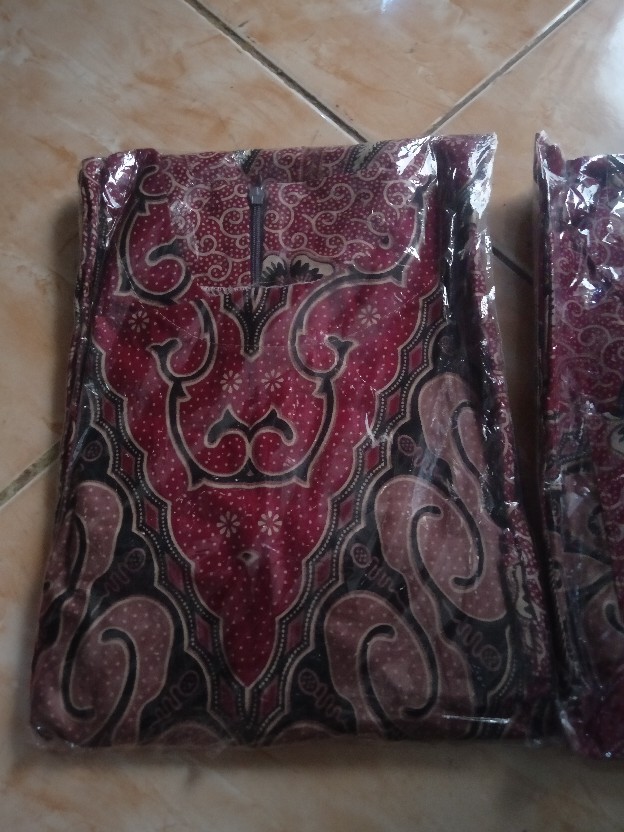 Cp  Tunik Serut Teratai Lawasan Tirtonadi Batik Modern