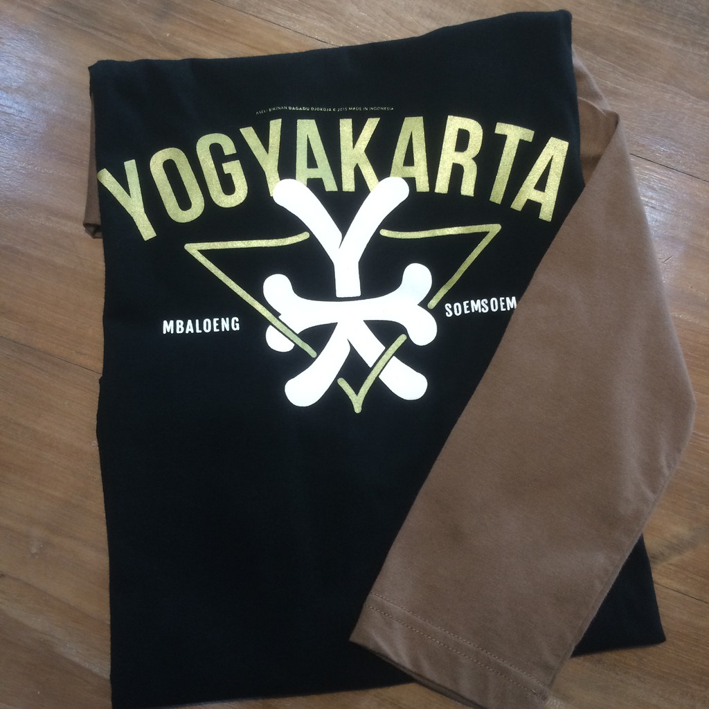 KAOS PANJANG RAGLANG DAGADU DJOKDJA