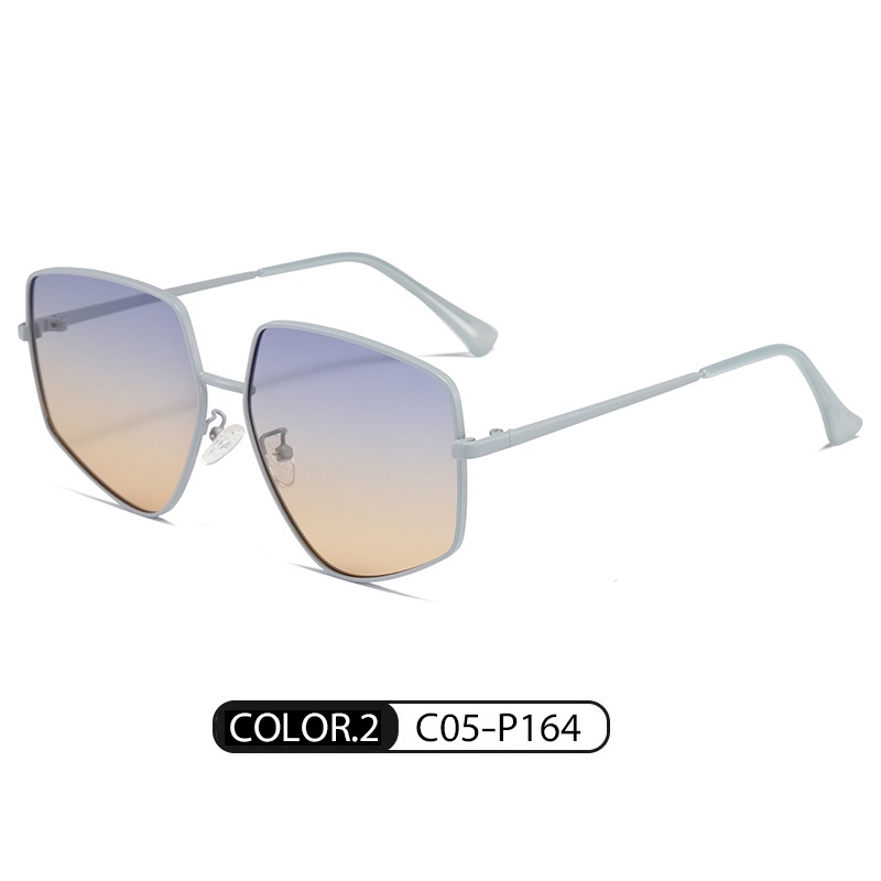 Kacamata Hitam Polarized Bingkai Asimetris Oversized Bahan Metal Untuk Wanita