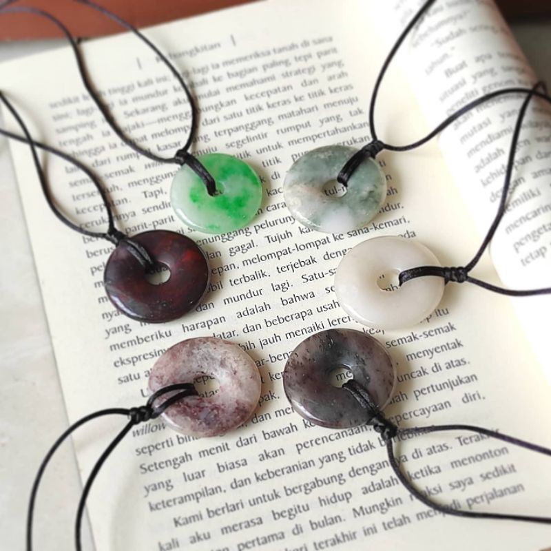 KALUNG GIOK KOIN DONAT TALI MERAH BATU ALAM ASLI PRIA WANITA FASHION