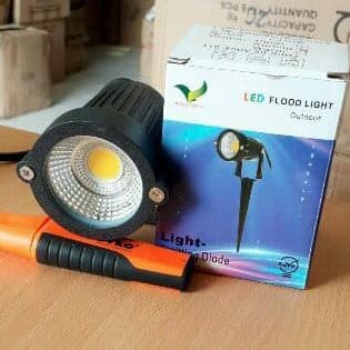 UK. 5 Watt . Lampu , Tembak  , Sorot , Taman , Jalan, Proyektor, LED Putih