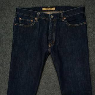 Celana UNIQLO jeans S002 original basic regular fit Celana UNIQLO jeans S002 original basic regular fit