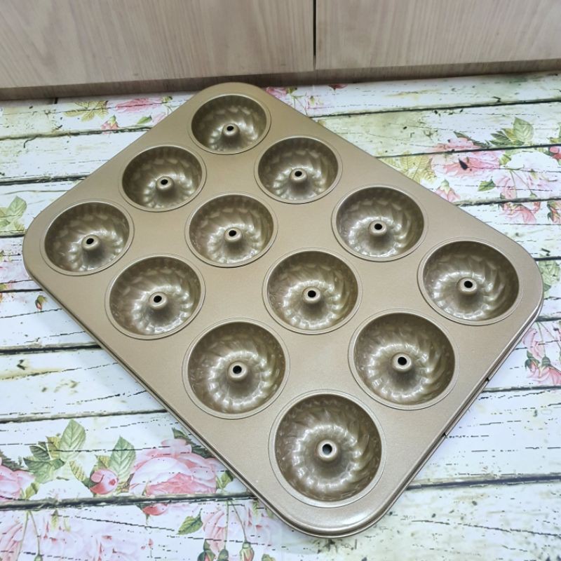 mini bundt pan 12s baking pan / donut pan / loyang sekat