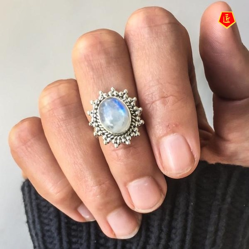 [Ready Stock]Classic Inlaid Moonstone Ring Retro Silver Exaggerated Elegant