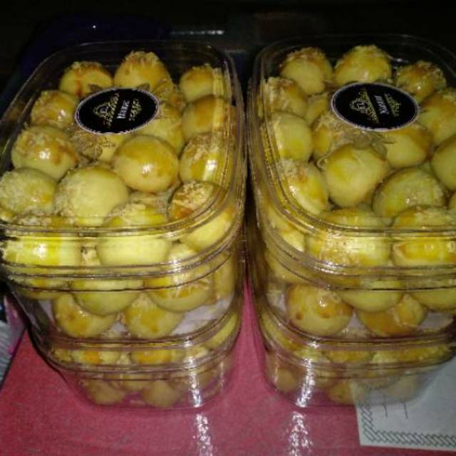 

Kue kering nastar, putri salju, thumbprint