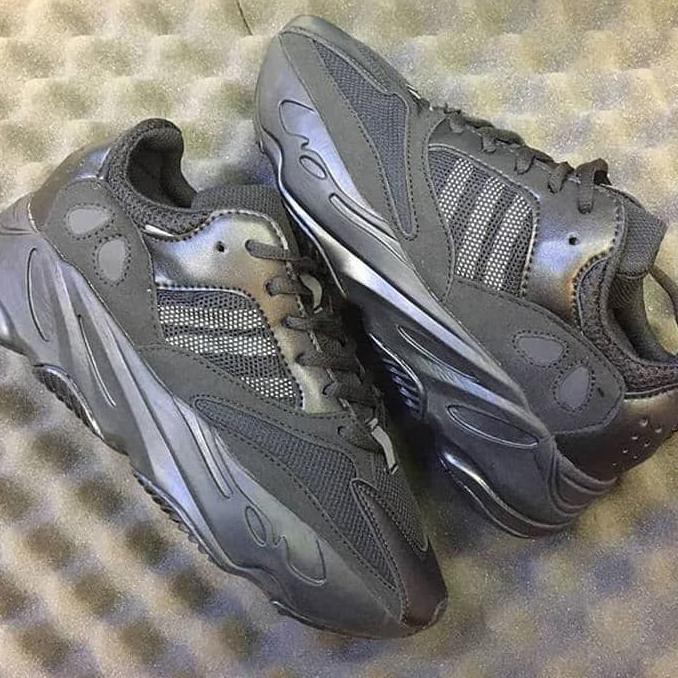 Barang Berkualitas Adidas Yeezy Boost 700 "All black" Premium BARANG BAGUS