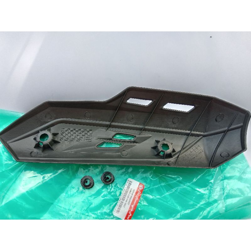 Pelindung Knalpot Vario 110 Fi ESP 2015 2016 2017 2018 2019 Cover Tameng Tutup Knalpot