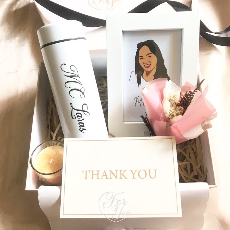 

GIFT BOX/HAMPERS - SOUVENIR PENGISI ACARA