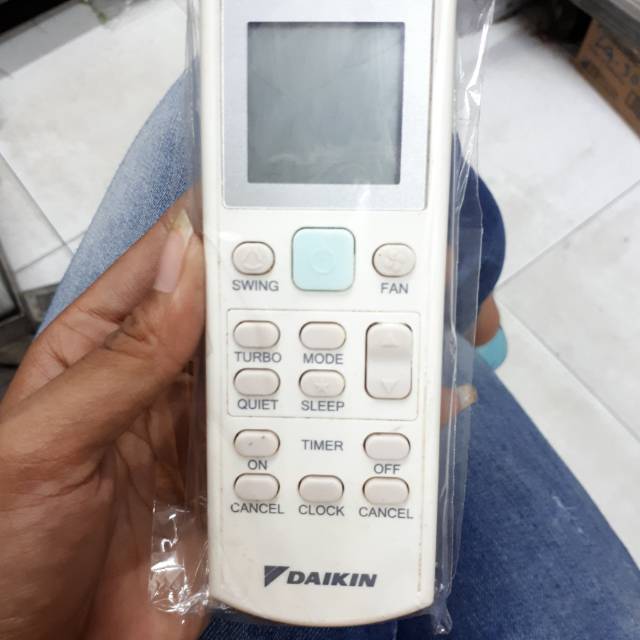 REMOTE REMOT AC DAIKIN ORIGINAL ASLI