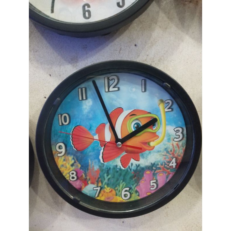 JAM DINDING ONTIME KARTUN LUCU IKAN