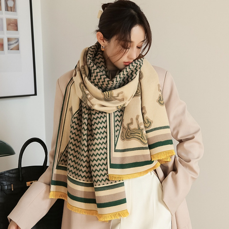 Syal &quot;Elsie&quot; 60 x 190 Anggun motif Kuda yang mewah Bahan High Grade Cashmere Immitation