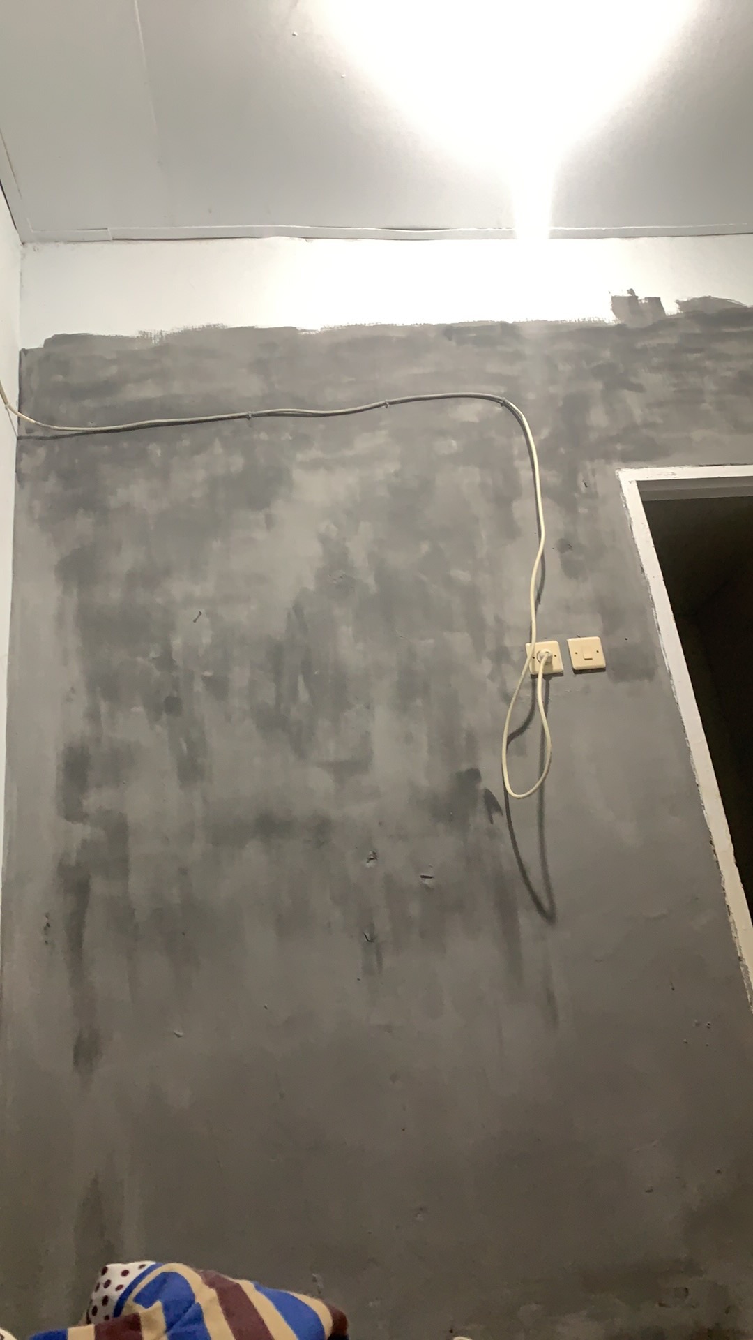 Cat Tembok Kiloan 1 Kg Murah