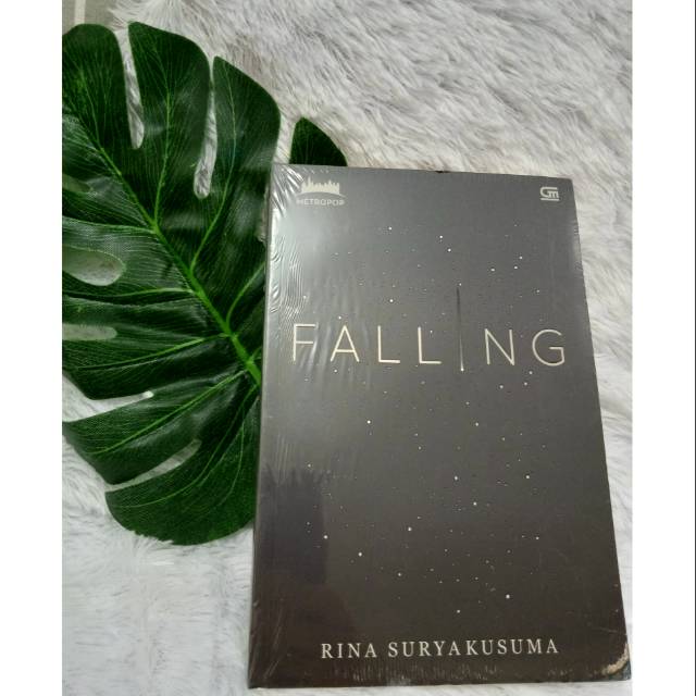 Novel Falling (Rina Suryakusuma)