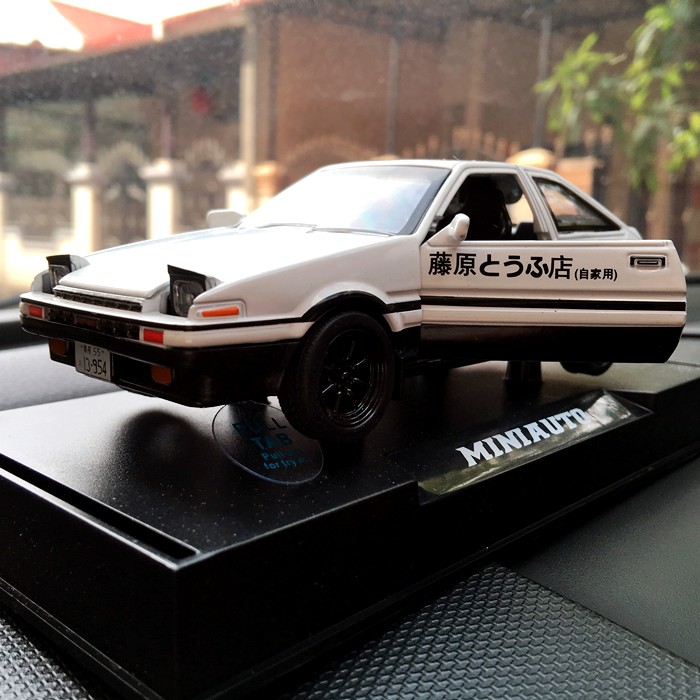 Parfume Pewangi Pengharum Mobil Parfum Pajangan Miniatur Mobil TOYOTA COROLLA 86 Jay Chou Initial D