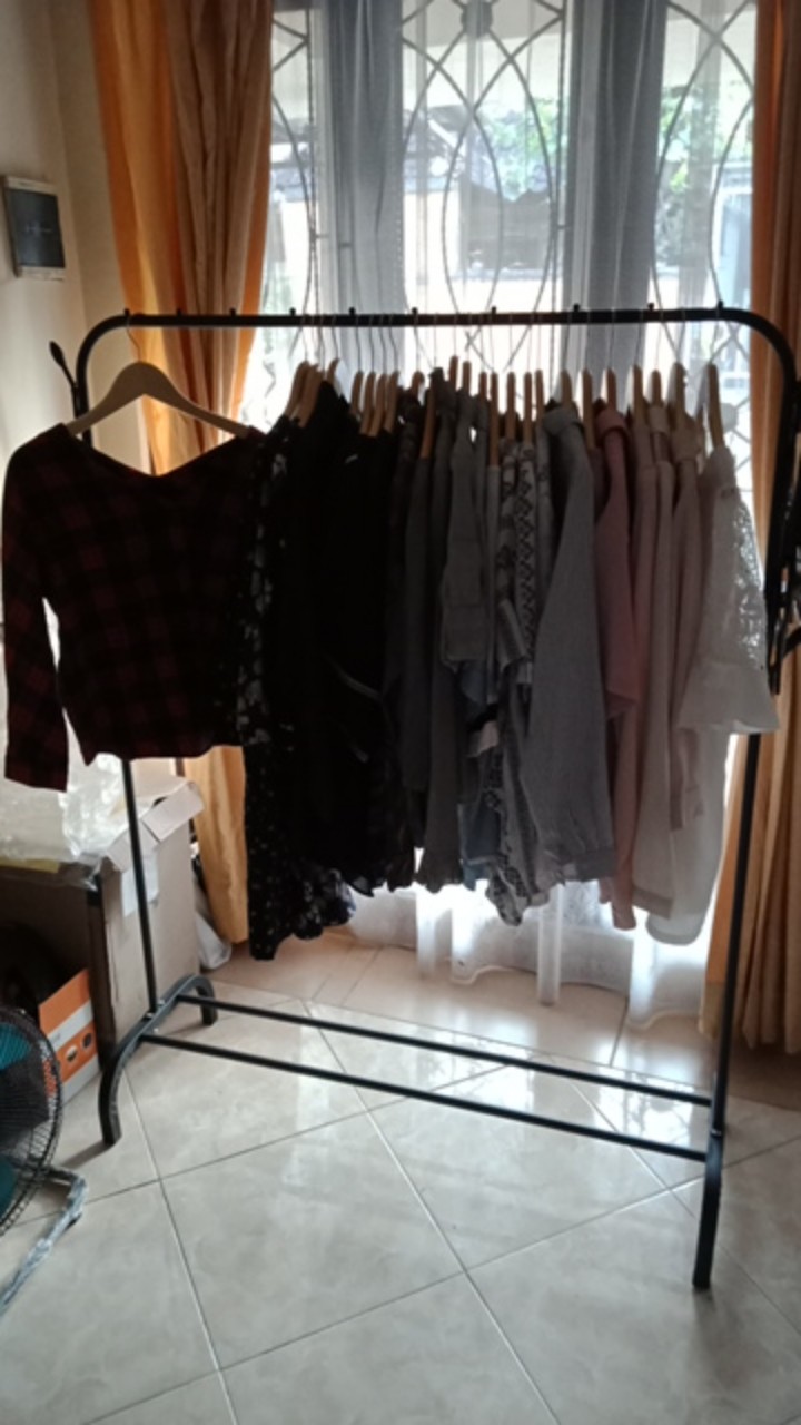 Rak Gantungan Baju Besi Cantolan Stand Hanger Single Jemuran Portable Serbaguna