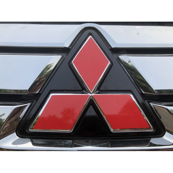 Stiker Logo Mitsubishi Xpander Merah Depan Belakang stir mobil