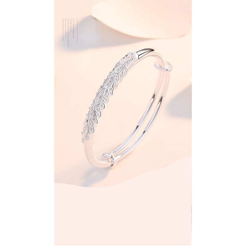 Gelang Model Terbuka Desain Merak Bahan Stainless Steel Lapis Silver Untuk Wanita