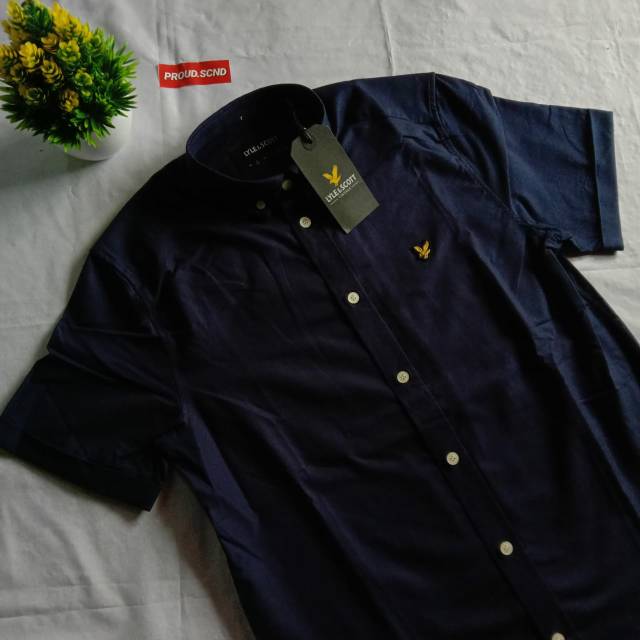 kemeja lyle and scott
