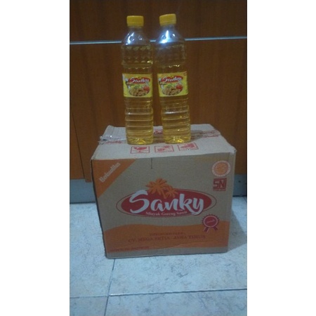 

minyak goreng sanky 900 ml botol
