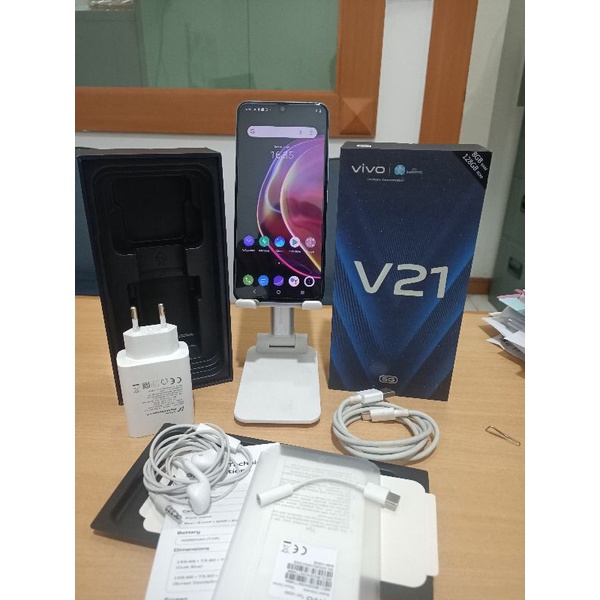 Vivo V21 5G Second
