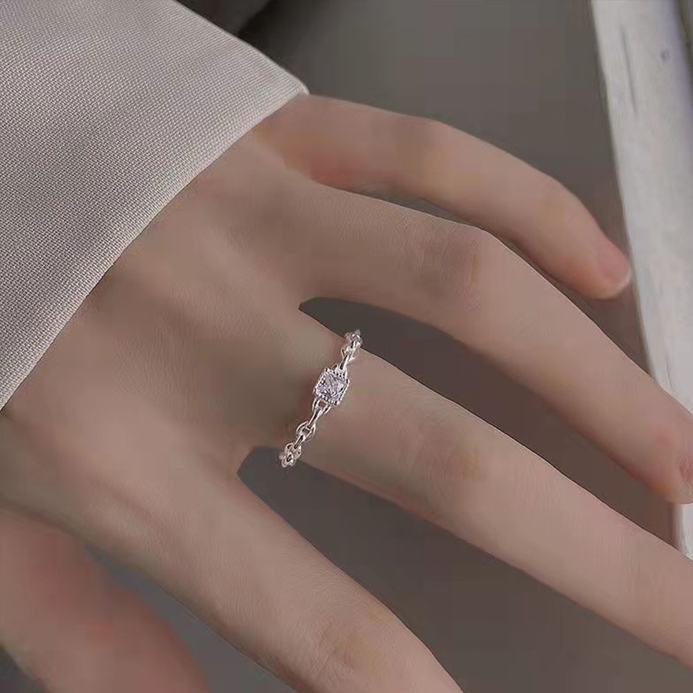 Cincin Berlian Persegi Model Terbuka Untuk Wanita