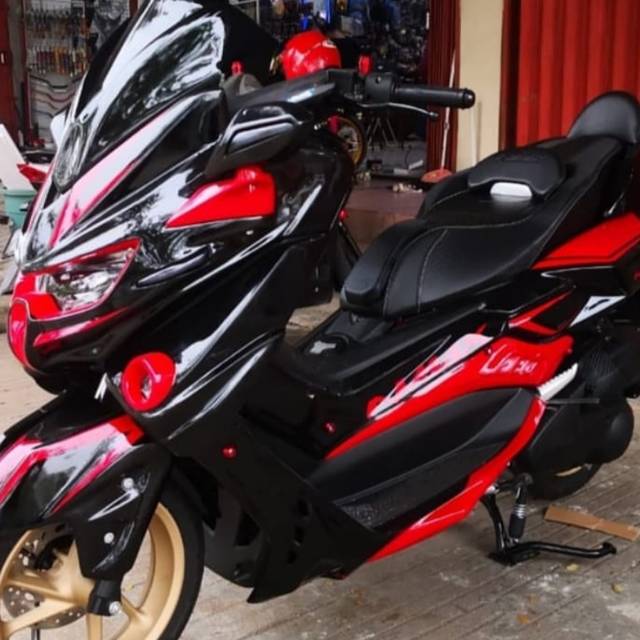 Full cover body nmax predator hitam- merah include jok