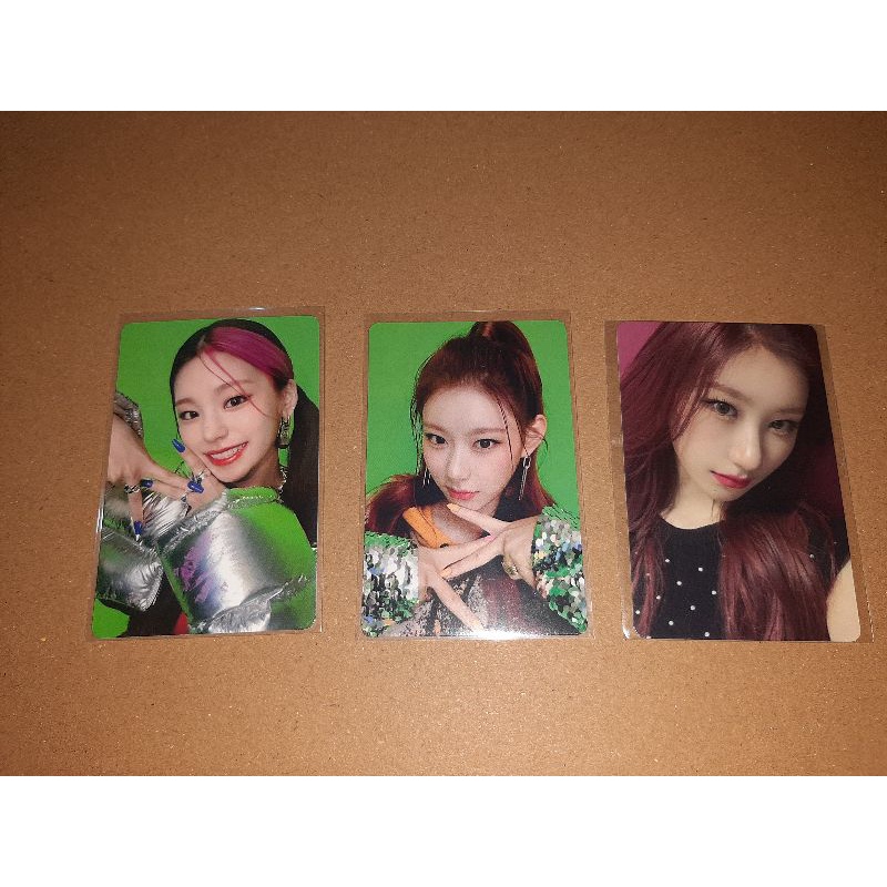 Photocard PC NBD ITZY Yeji Chaeryeong Juli Oktober No Bad Days July October Official