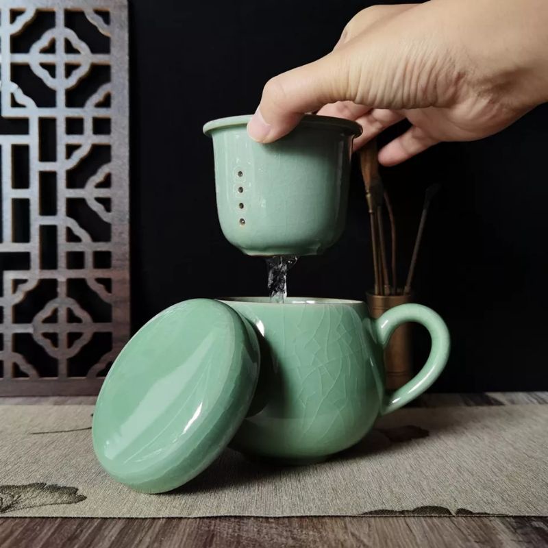 Mug Cangkir Teh Keramik Porselen dengan tutup dan infuser filter