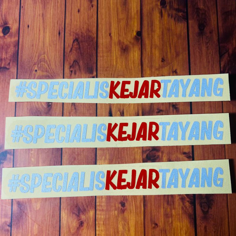 Sticker specialis kejar tayang cutting sticker motor helm visor 1pcs bahan reflektive