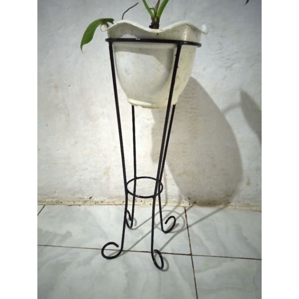 Standing rak pot bunga,ukuran tinggi 50cm diamter 20cm