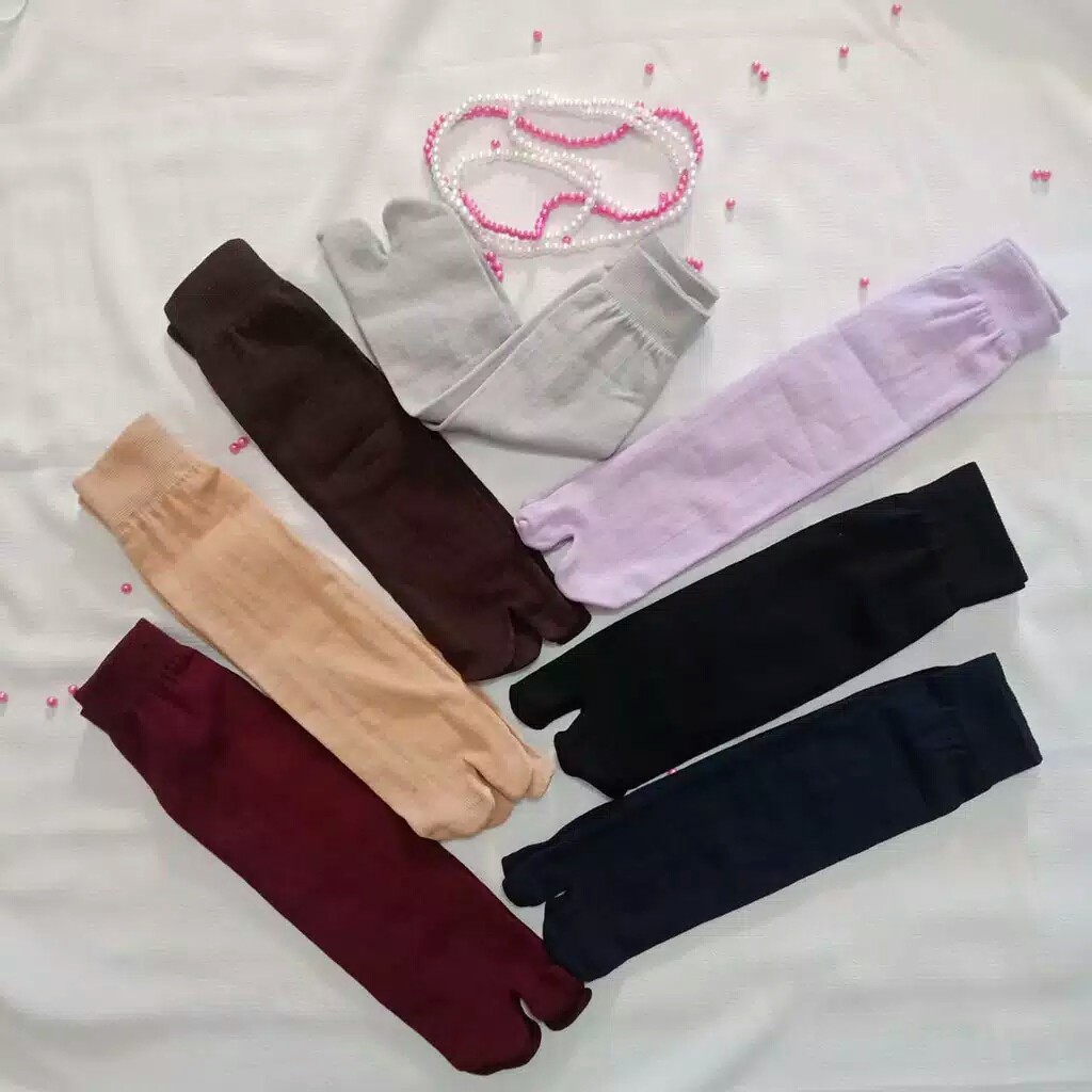 KAOS KAKI MUSLIMAH PREMIUM POLOS / KAUS KAKI MUSLIMAH PANJANG