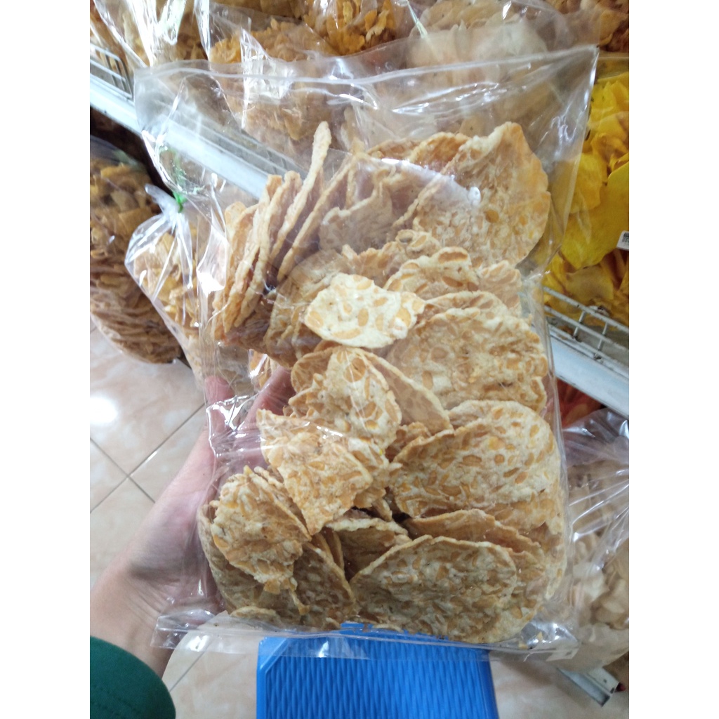 

PROMO KERIPIK TEMPE SAGU CAMILAN MAKANAN RINGAN KRIPIK TEMPE CRISPY TERMURAH
