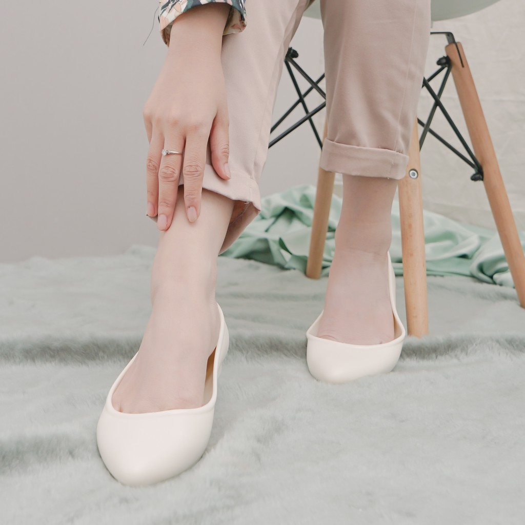 Sara Sara PELANGI Jelly Shoes Sepatu jelly wanita sepatu kerja flat shoes ballerina casual terbaru