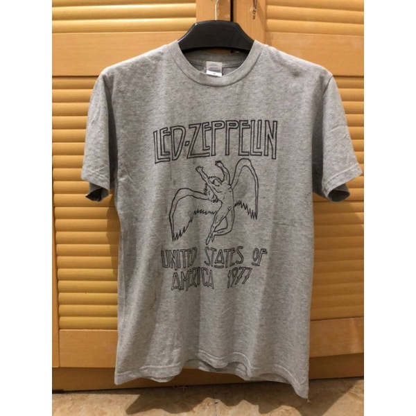 Kaos band LED ZEPPELIN second
