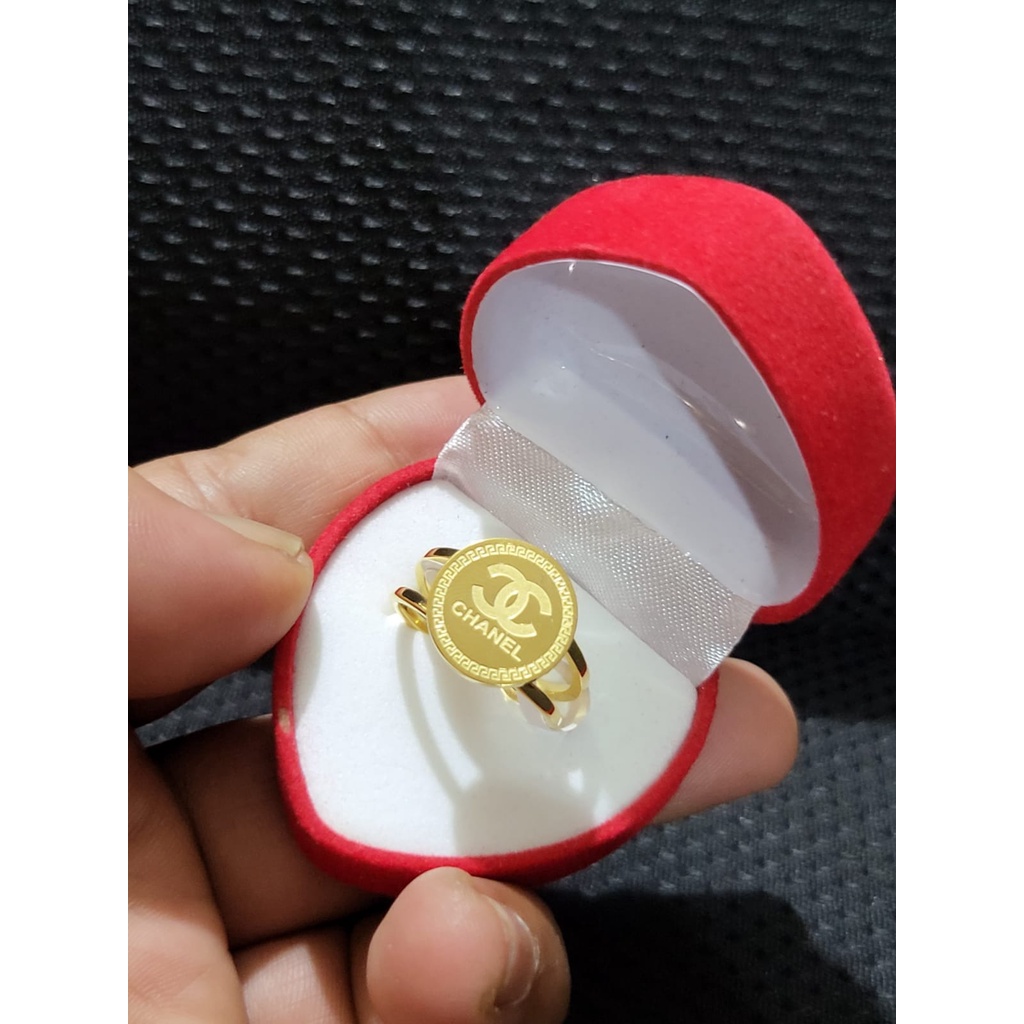 Cincin Titanium / Cincin wanita BRANDED CHANEL  Premium Quality Terlaris FREE BOX
