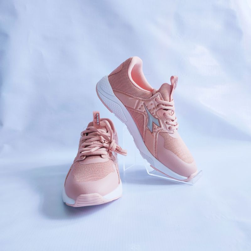 Sepatu Diadora SAVERIO (W) Original